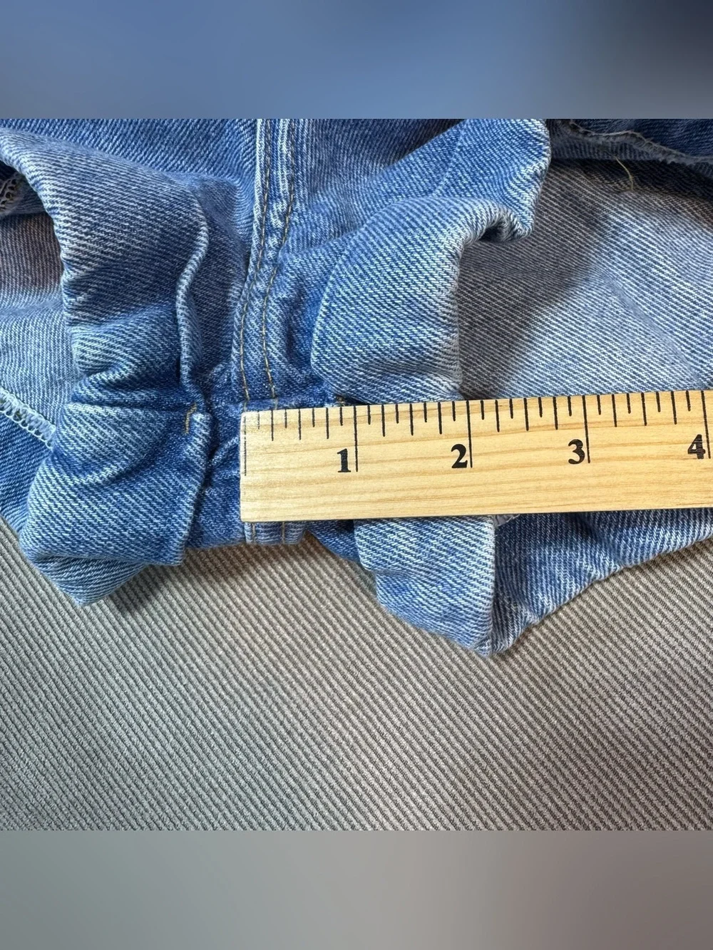 American Apparel Y2K High Waisted Denim Shorts Light Wash Cuffed Size 27 Mom
